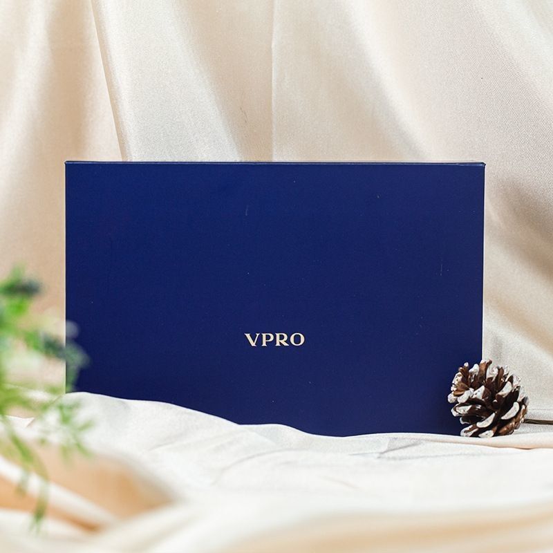Rechthoekige luxe rigide magnetische cadeaubon voor parfumverpakking huidverzorging set essentiële olie