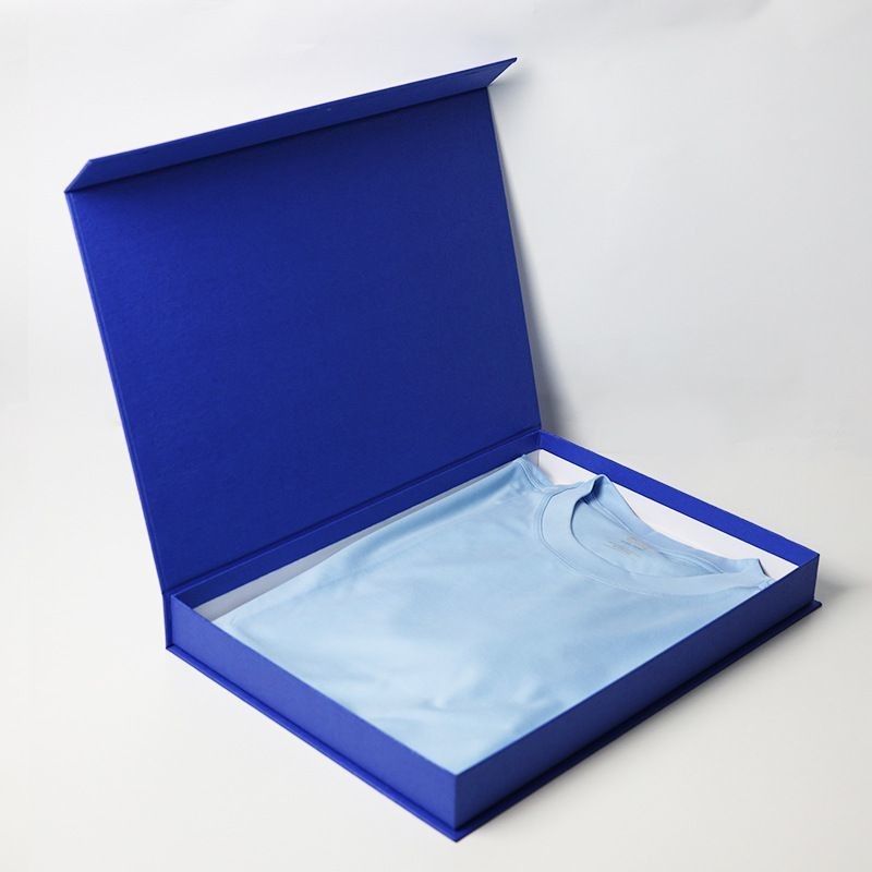 Gepersonaliseerde Magnet Rigid Cardboard Hardcover Gift Box Voor Horloge T-Shirt Candy Juwelen