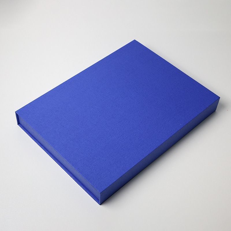 Gepersonaliseerde Magnet Rigid Cardboard Hardcover Gift Box Voor Horloge T-Shirt Candy Juwelen