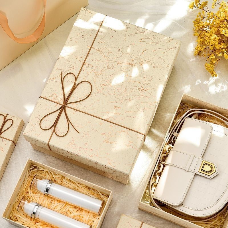 Tweezijdig drukken Rigid Cardboard Paper Packaging Carton Box voor luxe kleding en schoenen
