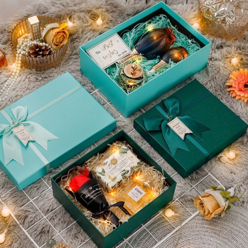 Tweezijdig drukken Rigid Cardboard Paper Packaging Carton Box voor luxe kleding en schoenen