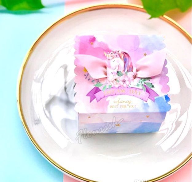 Roze kunstpapier op maat geschenkdoos Warm stempelen Bowknot type Candy cadeaubon