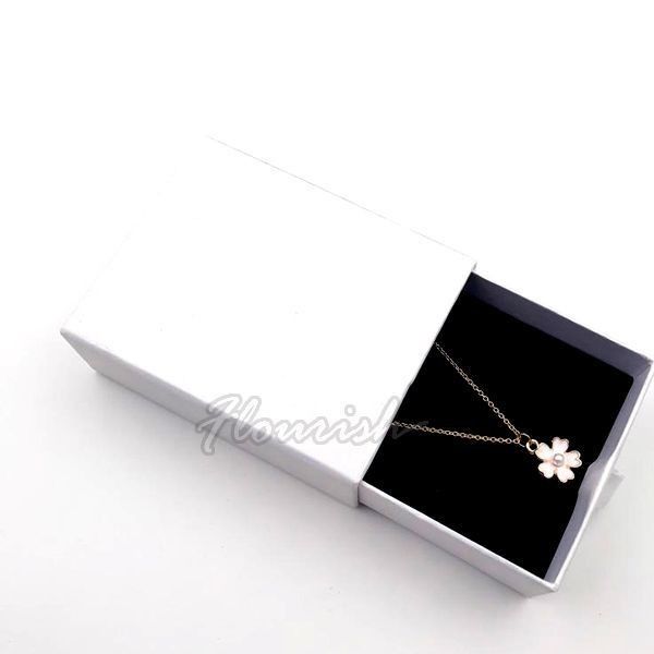 Midden Kraft Papier Juwelen Dozen Karton / Karton Geschenkdoos Meerdere Kleur En Grootte