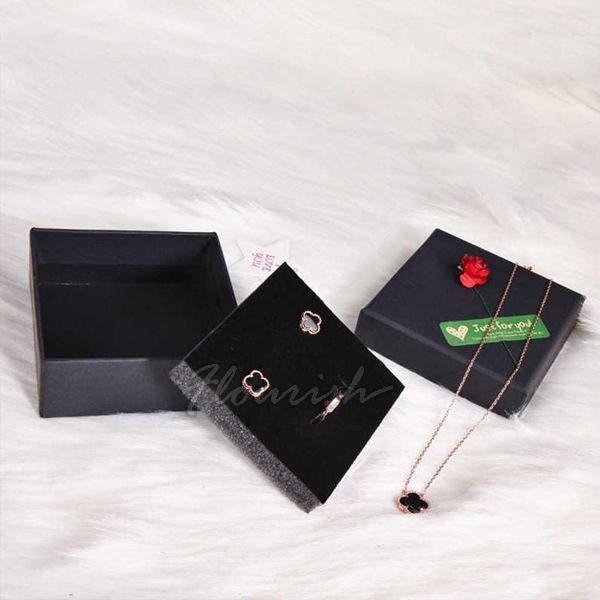 Midden Kraft Papier Juwelen Dozen Karton / Karton Geschenkdoos Meerdere Kleur En Grootte