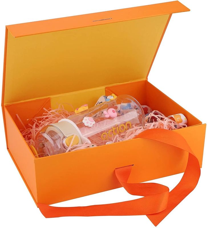 Opvouwbare magnetische cadeaubon met lint Rigiede kartonnen verpakkingsdoos voor parfumzeep mok