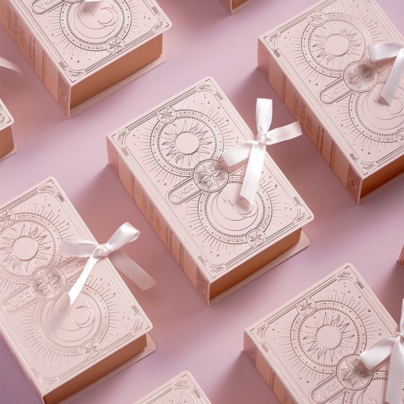 Boek Type Magnetische Clousre Papier Verpakking Geschenkdoos Met Ribbon Custom Logo Gedrukt