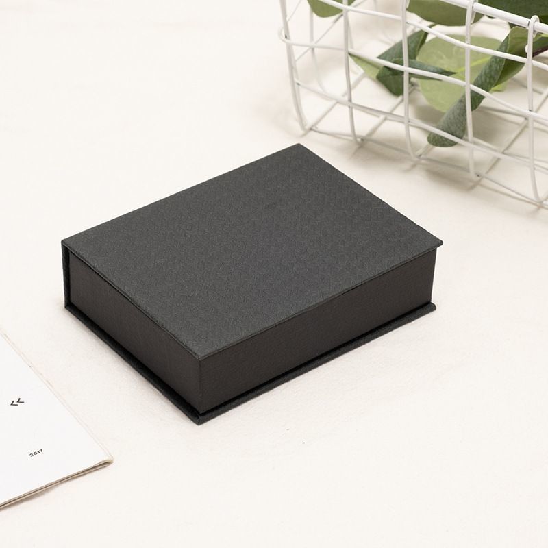 Solid Color Magnetische Verpakkingsdoos Matt Gelamineerd Opvouwbaar Stijf Karton Geschenkdoos
